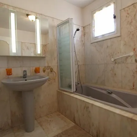 Tatil Evi Arsac-en-velay, 8 Pieces, 12 Personnes - Fr-1-582-188