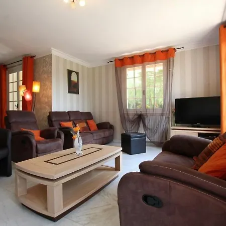 Tatil Evi Arsac-en-velay, 8 Pieces, 12 Personnes - Fr-1-582-188 *